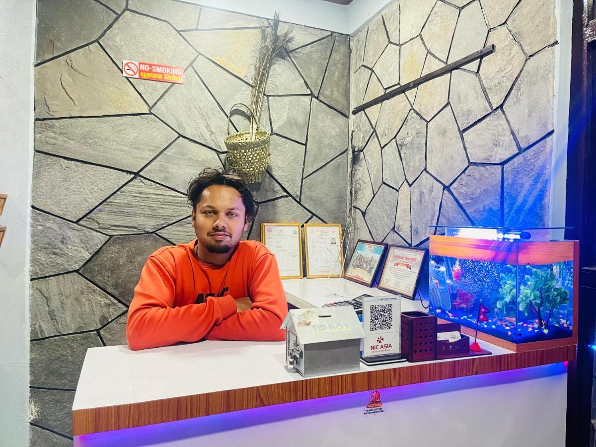 Hotel Peace Ganga Inn Pokhara Eksteriør bilde